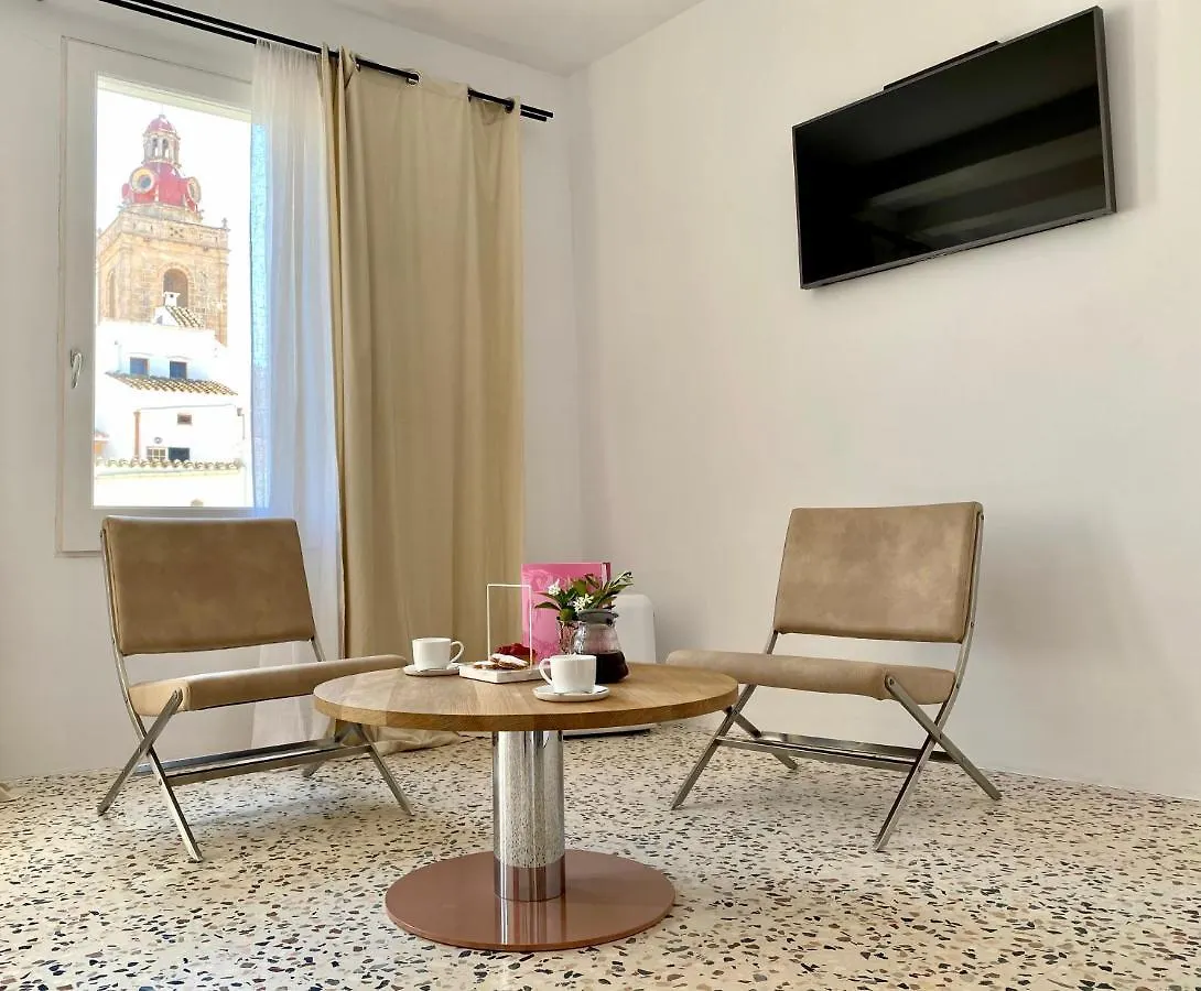 Fragile Hotel Сьюдадела 4*,